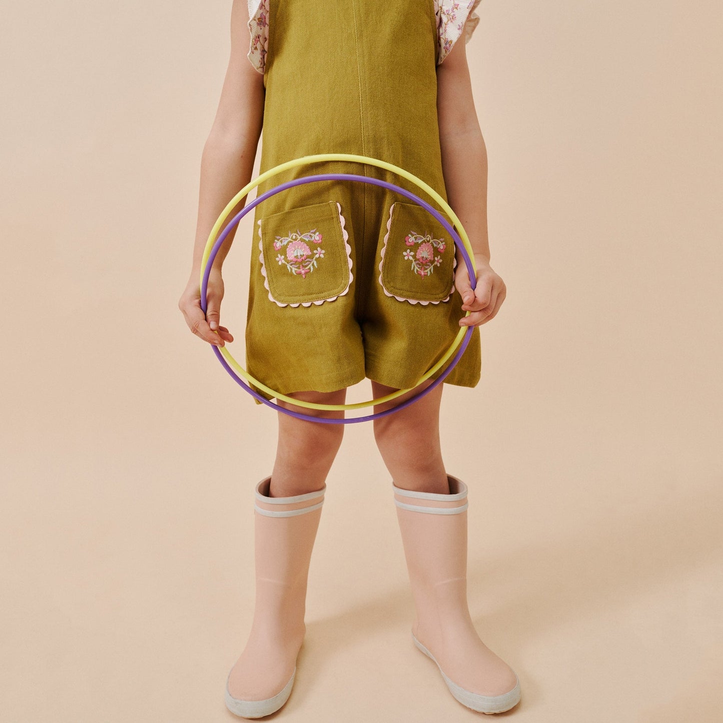 女童橄榄绿刺绣棉连体裤