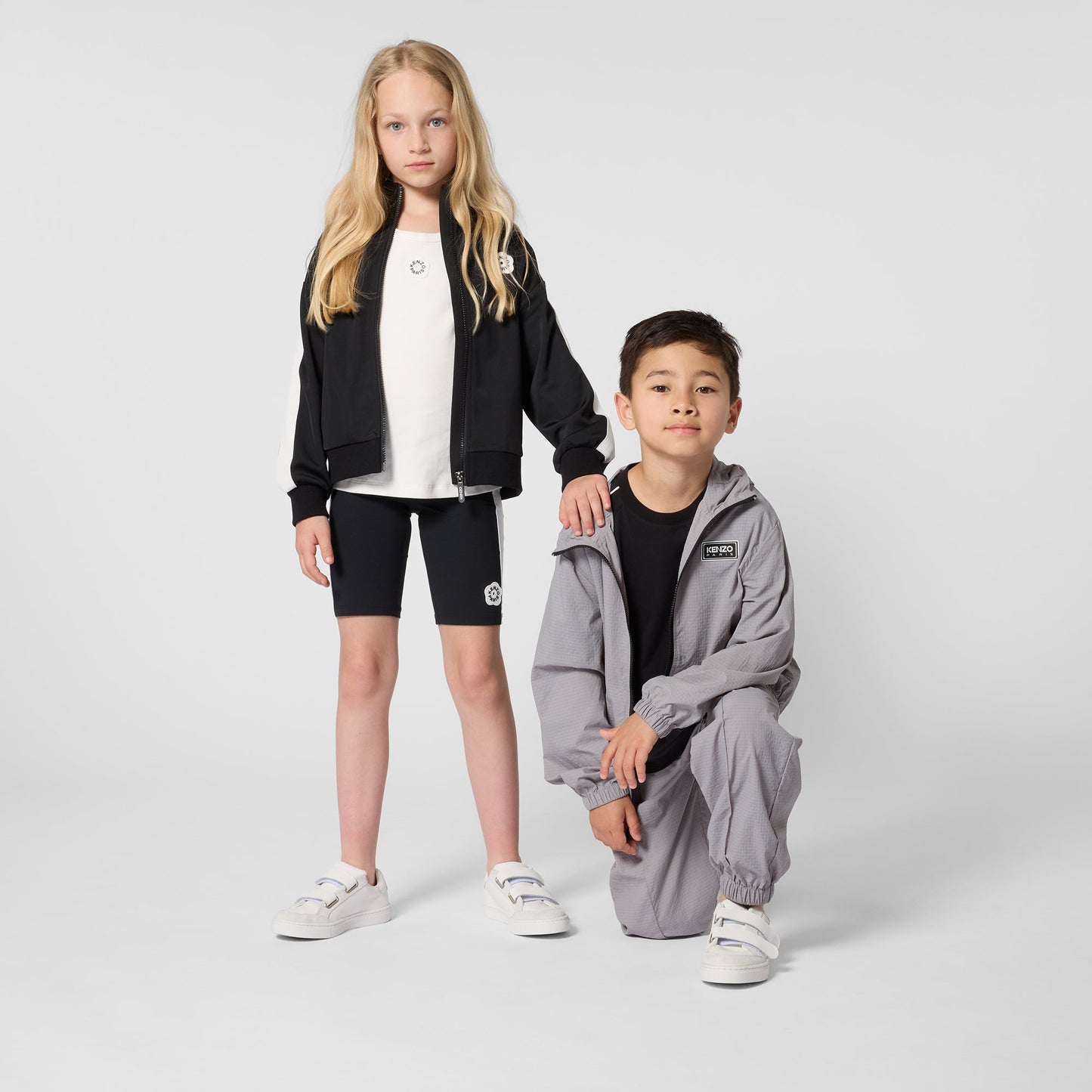 男童灰色格子连帽夹克