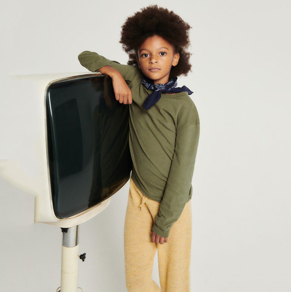 儿童军绿色棉T恤