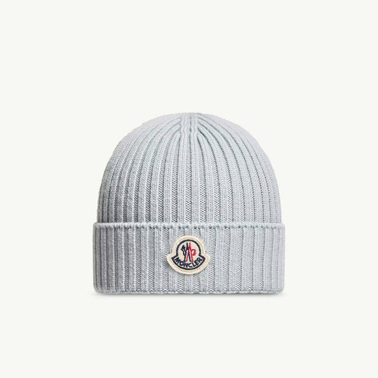 女童浅蓝色针织羊毛帽子
