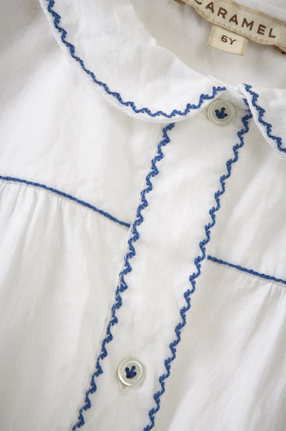 女童白色棉上衣