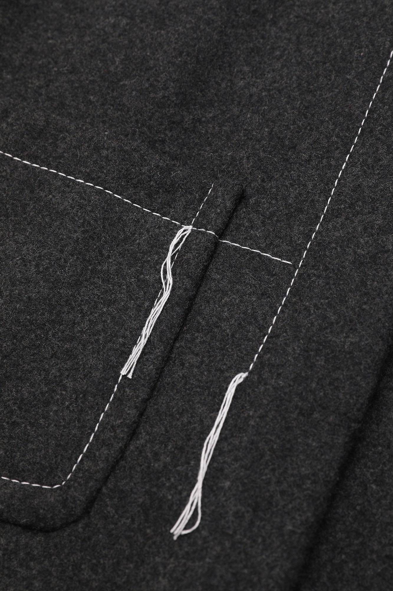 女童深灰色羊毛外套