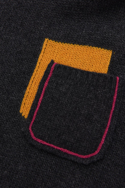 女童深灰色羊毛毛衣