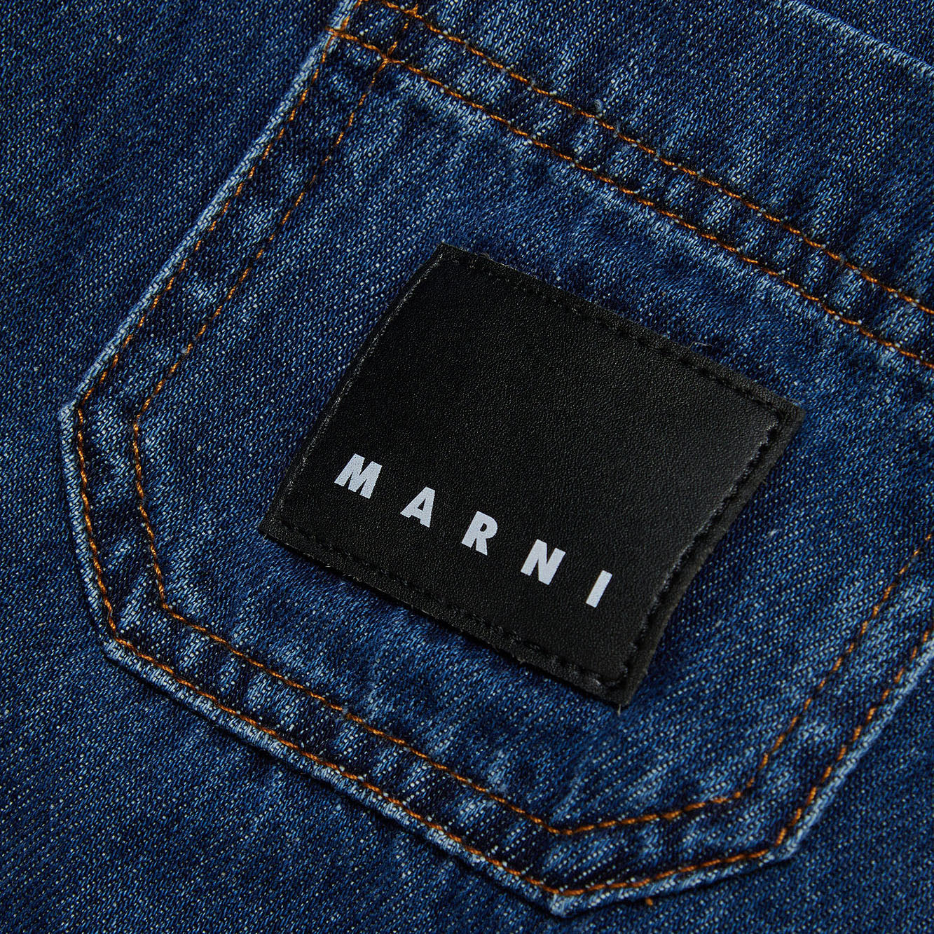 儿童蓝色牛仔外套