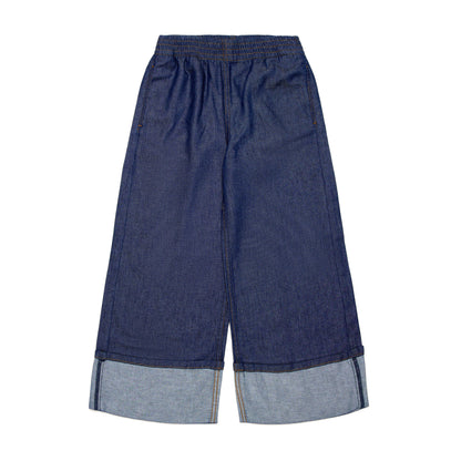 儿童蓝色牛仔裤