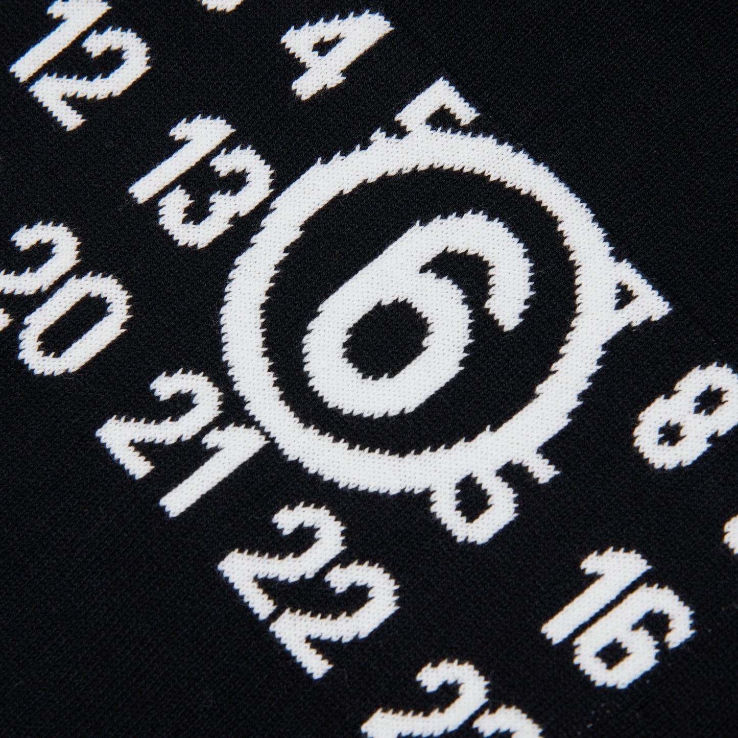 儿童黑色棉针织毛衣