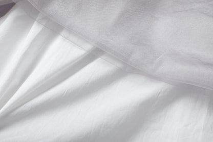 女童银色荷叶边珍珠拼纱连衣裙