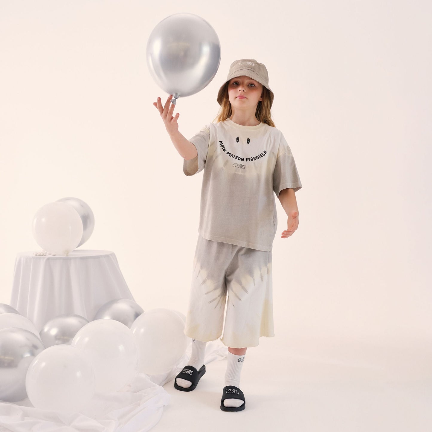 儿童浅灰色Logo棉T恤