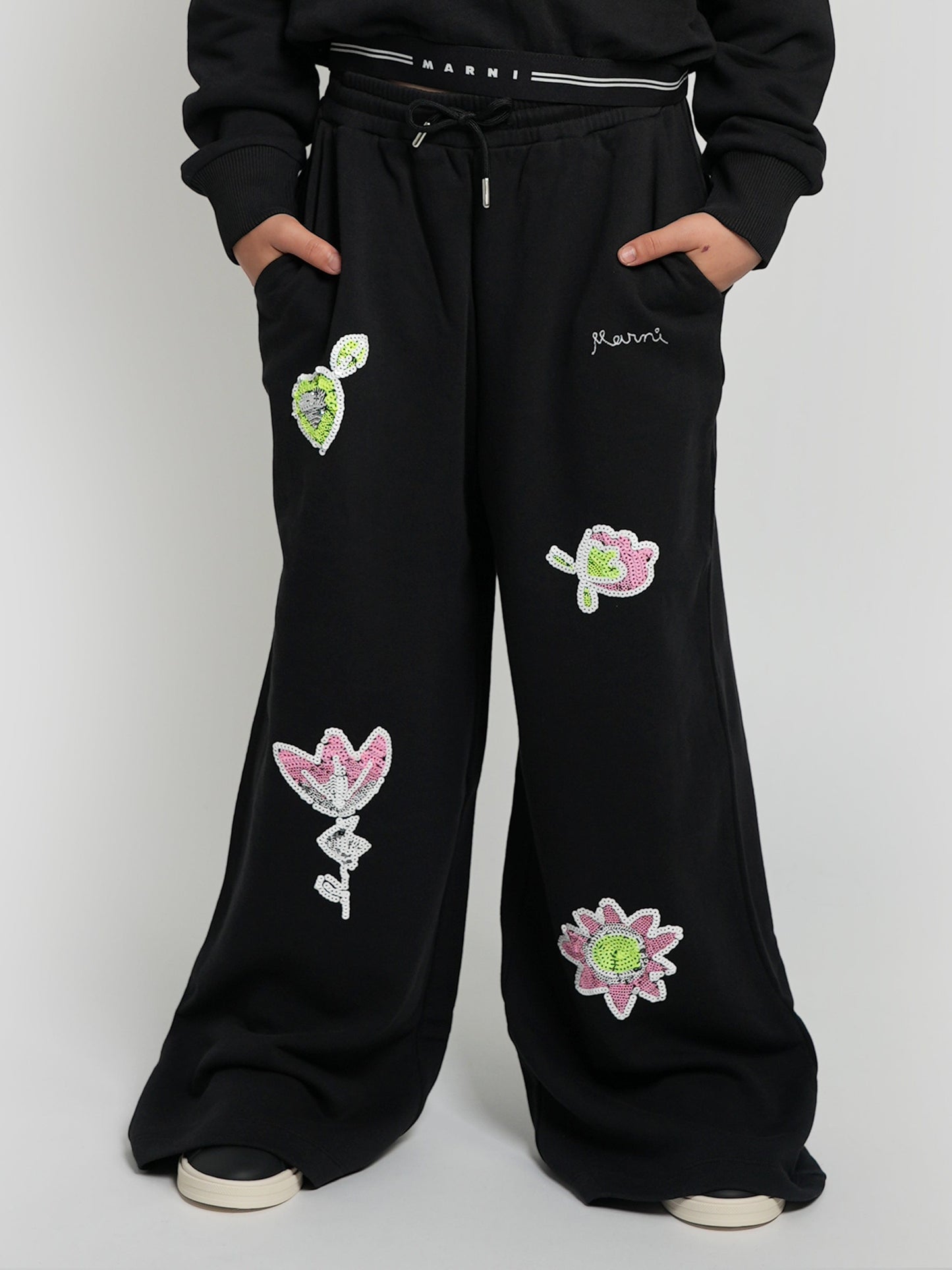 女童黑色贴花长裤
