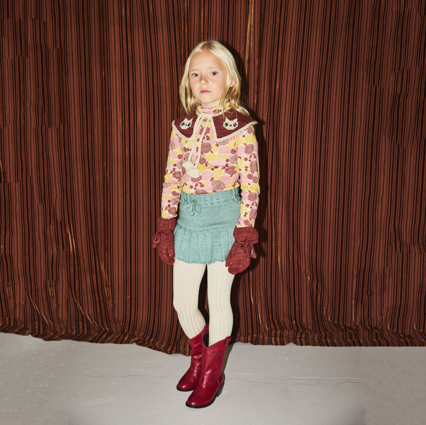 女童浅绿色羊毛短裙