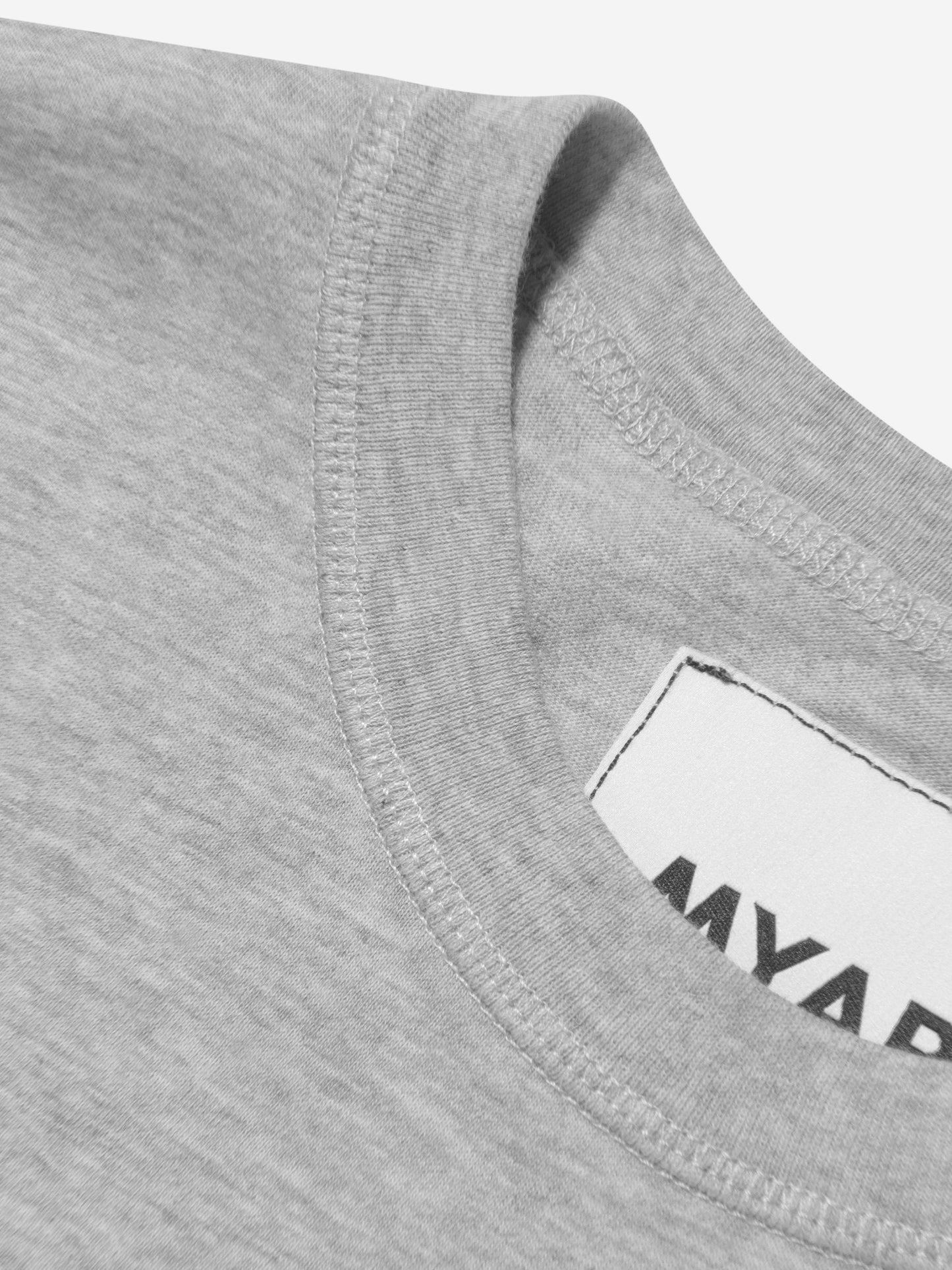 Myar 男童棉质徽标 T 恤