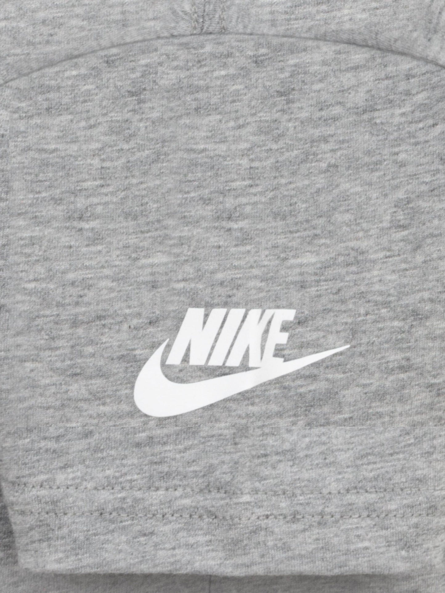 Nike Kids Club Seasonal Jersey T-Shirt in Grey