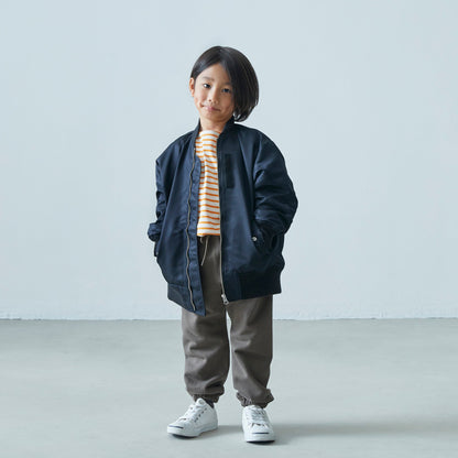 儿童黑色拉链夹克