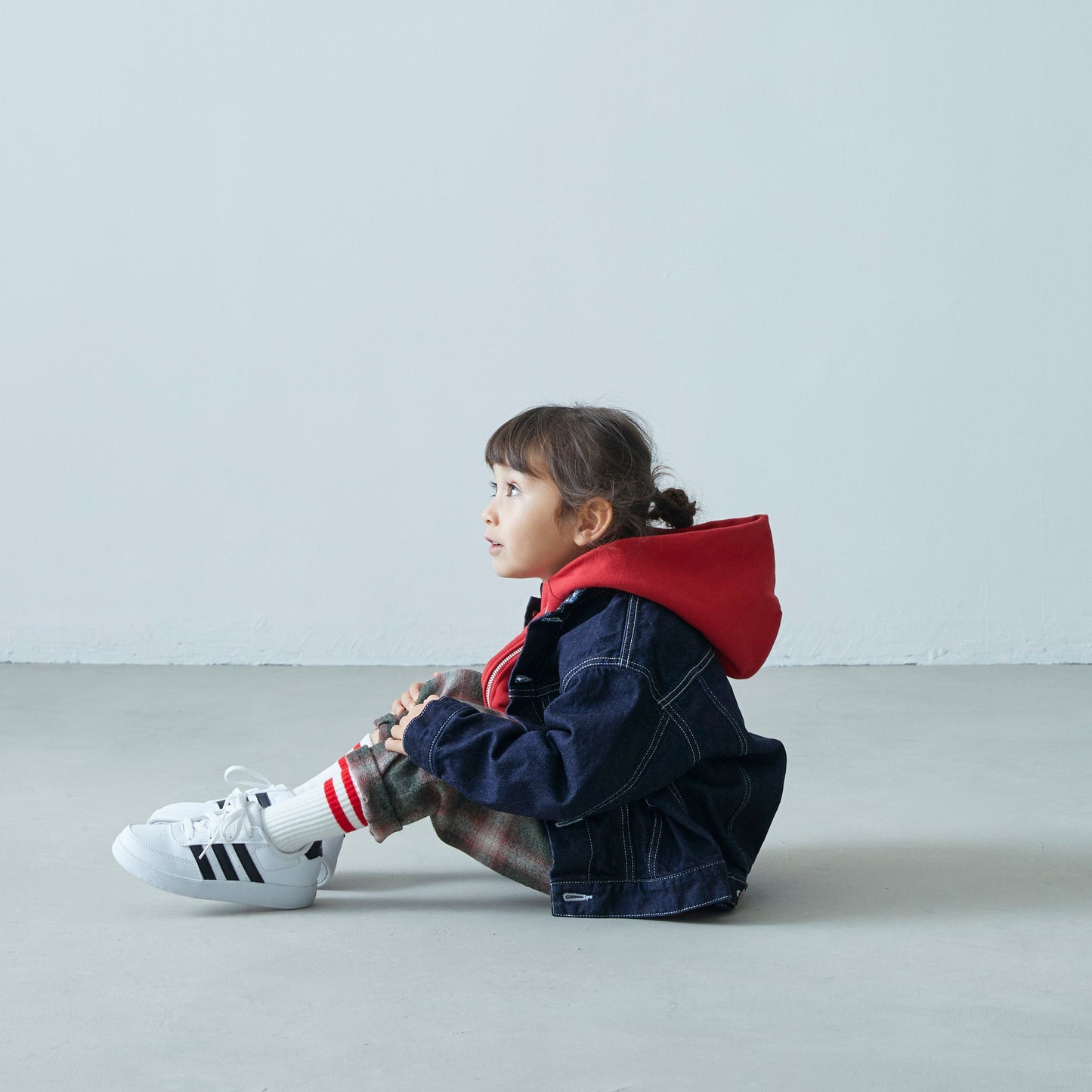 儿童深蓝色牛仔夹克