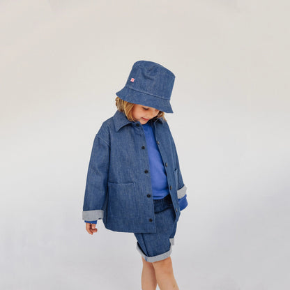 儿童蓝色牛仔夹克