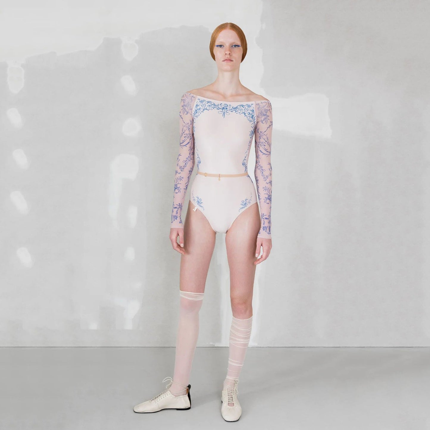 女士珍珠粉"PORCELAIN SKIN"长袖芭蕾舞连体衣(252LE26VC/pearl blush/cobalt blue)