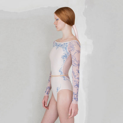 女士珍珠粉"PORCELAIN SKIN"长袖芭蕾舞连体衣(252LE26VC/pearl blush/cobalt blue)