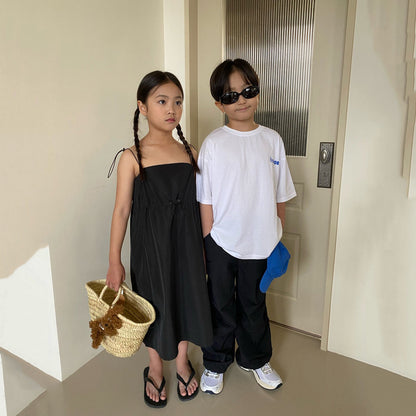 女童黑色连衣裙