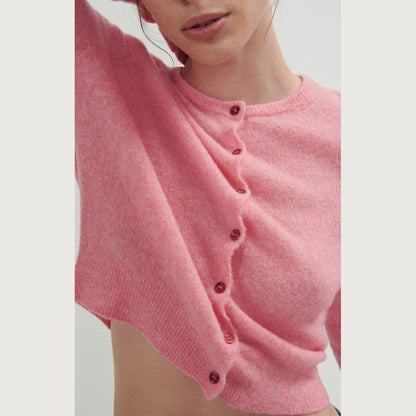 女士粉色羊毛开衫