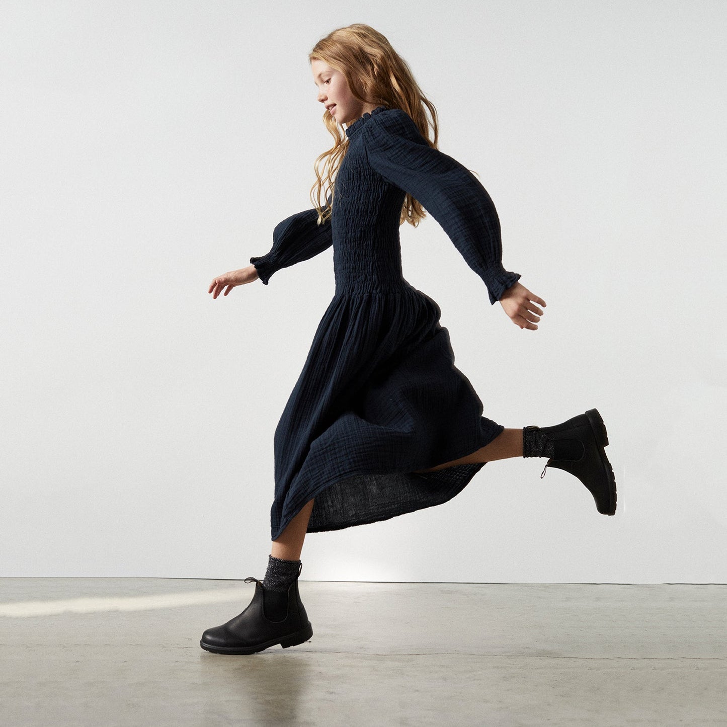 女童藏青色棉连衣裙