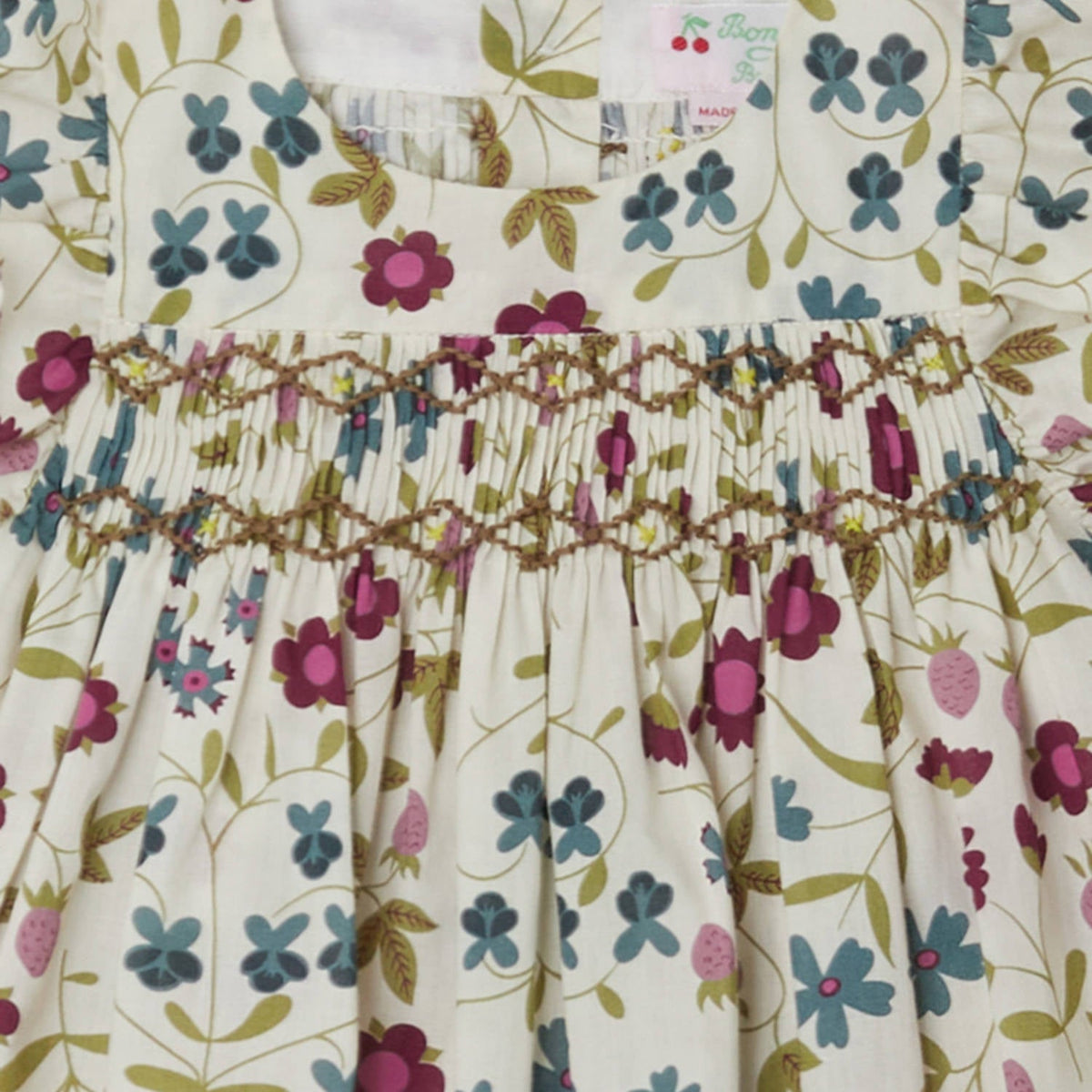 女婴白色碎花棉上衣