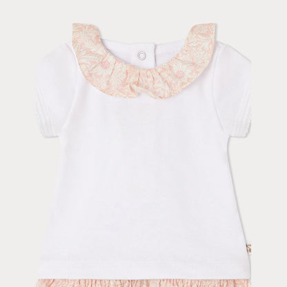 女婴白色棉套装