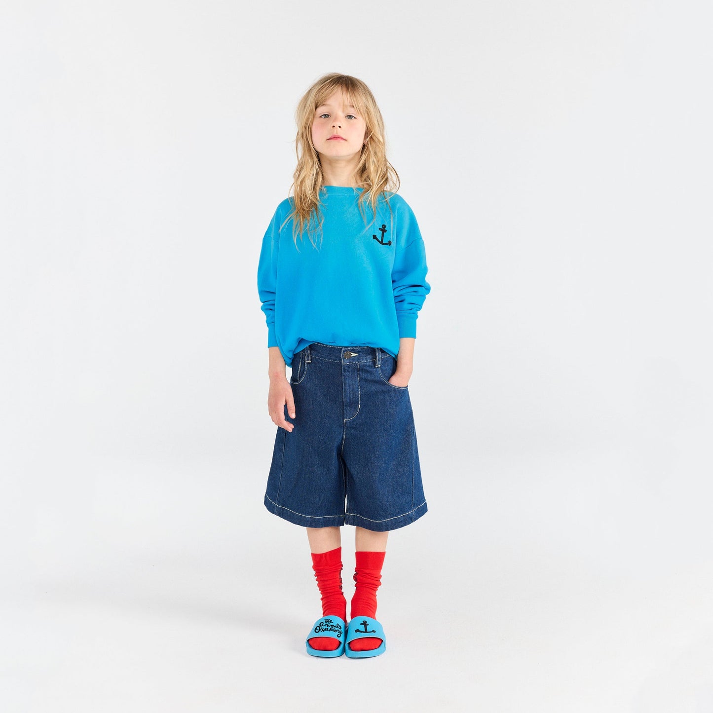 儿童蓝色牛仔短裤