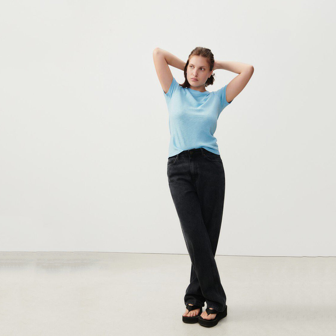 女士浅蓝色棉T恤