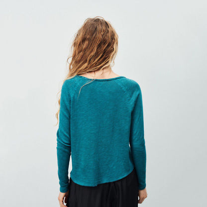 女士孔雀蓝色棉T恤