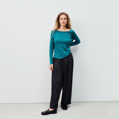 女士孔雀蓝色棉T恤