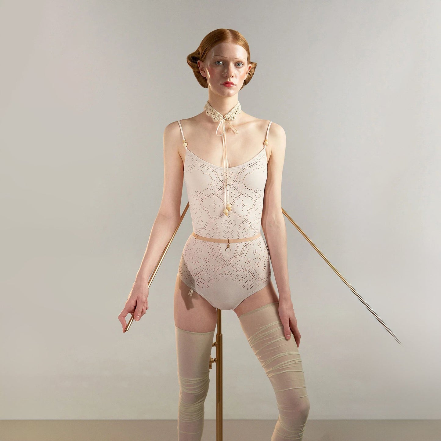 女士浅粉色"EYELET LACE"芭蕾舞连体衣(251LE71IL/pearl blush)