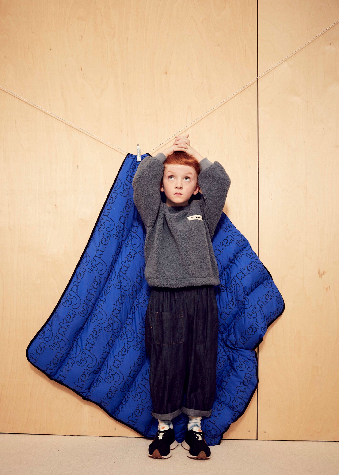 儿童藏青色抓绒卫衣