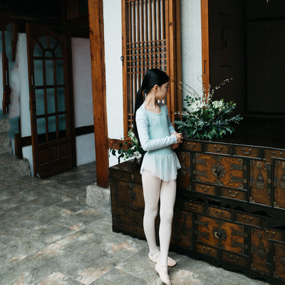 女童蓝色条纹芭蕾舞披肩
