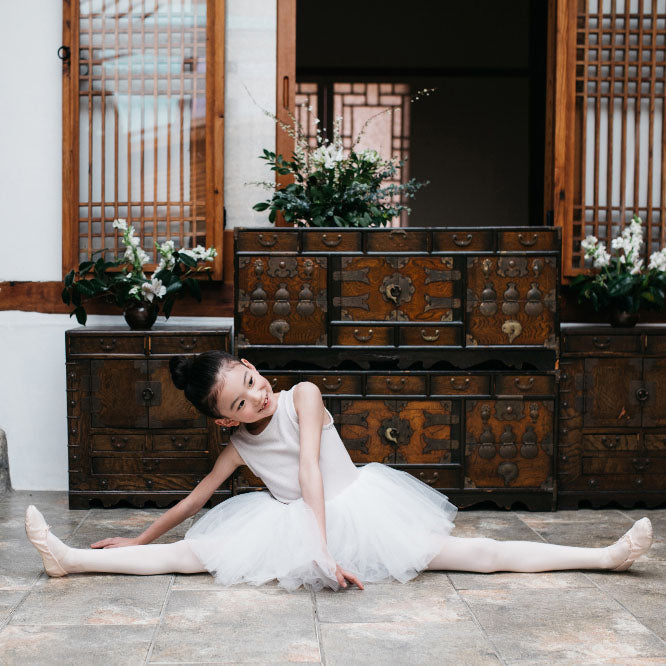 女童米色芭蕾舞连体衣