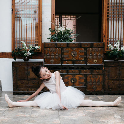 女童米色芭蕾舞连体衣