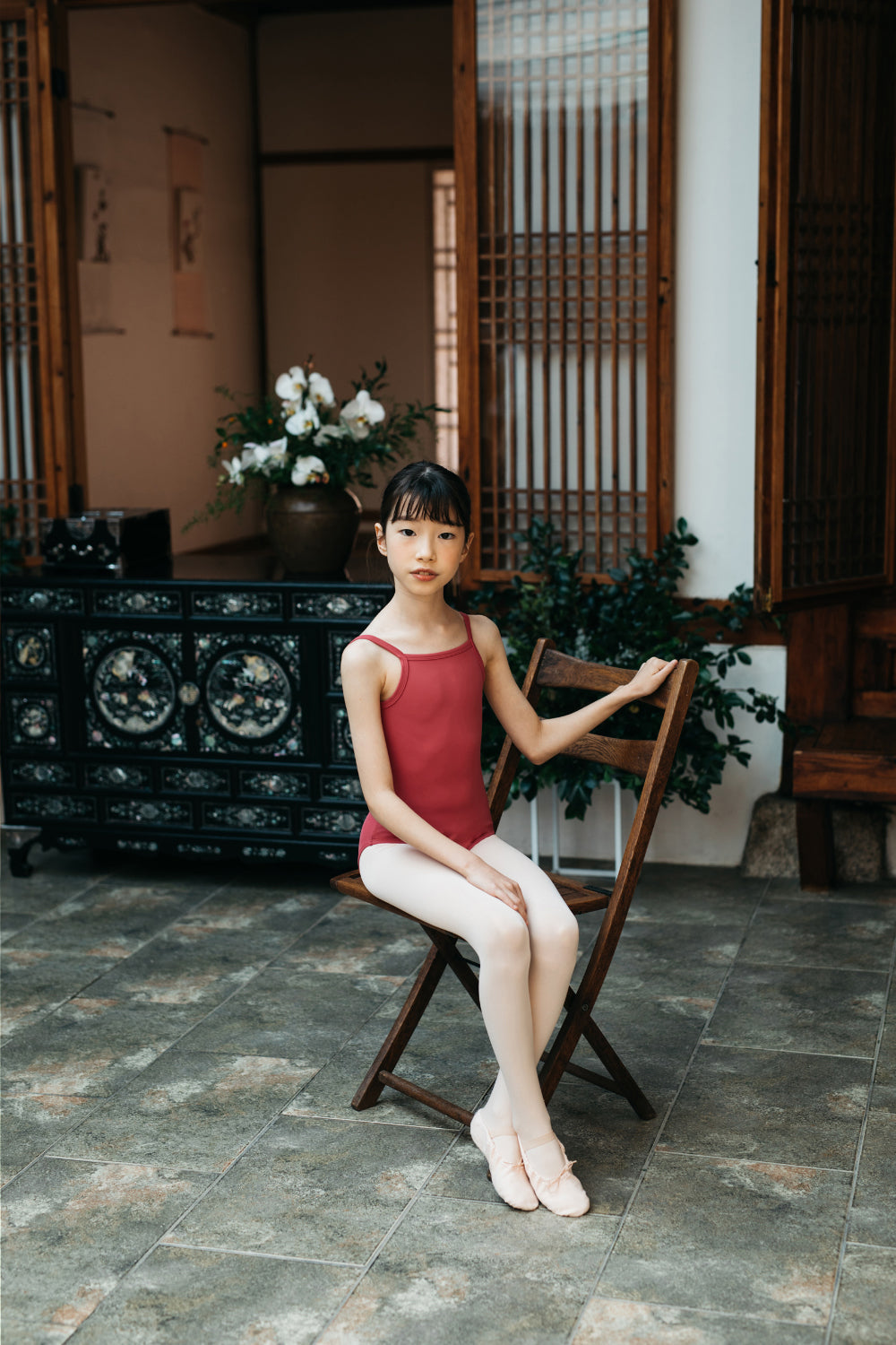 女童深红色芭蕾舞连体衣