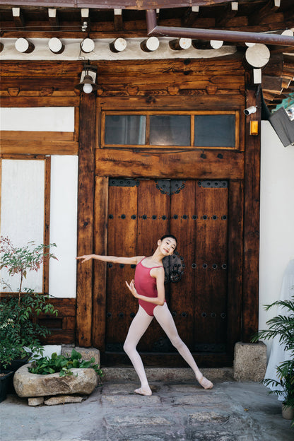 女童深红色芭蕾舞连体衣