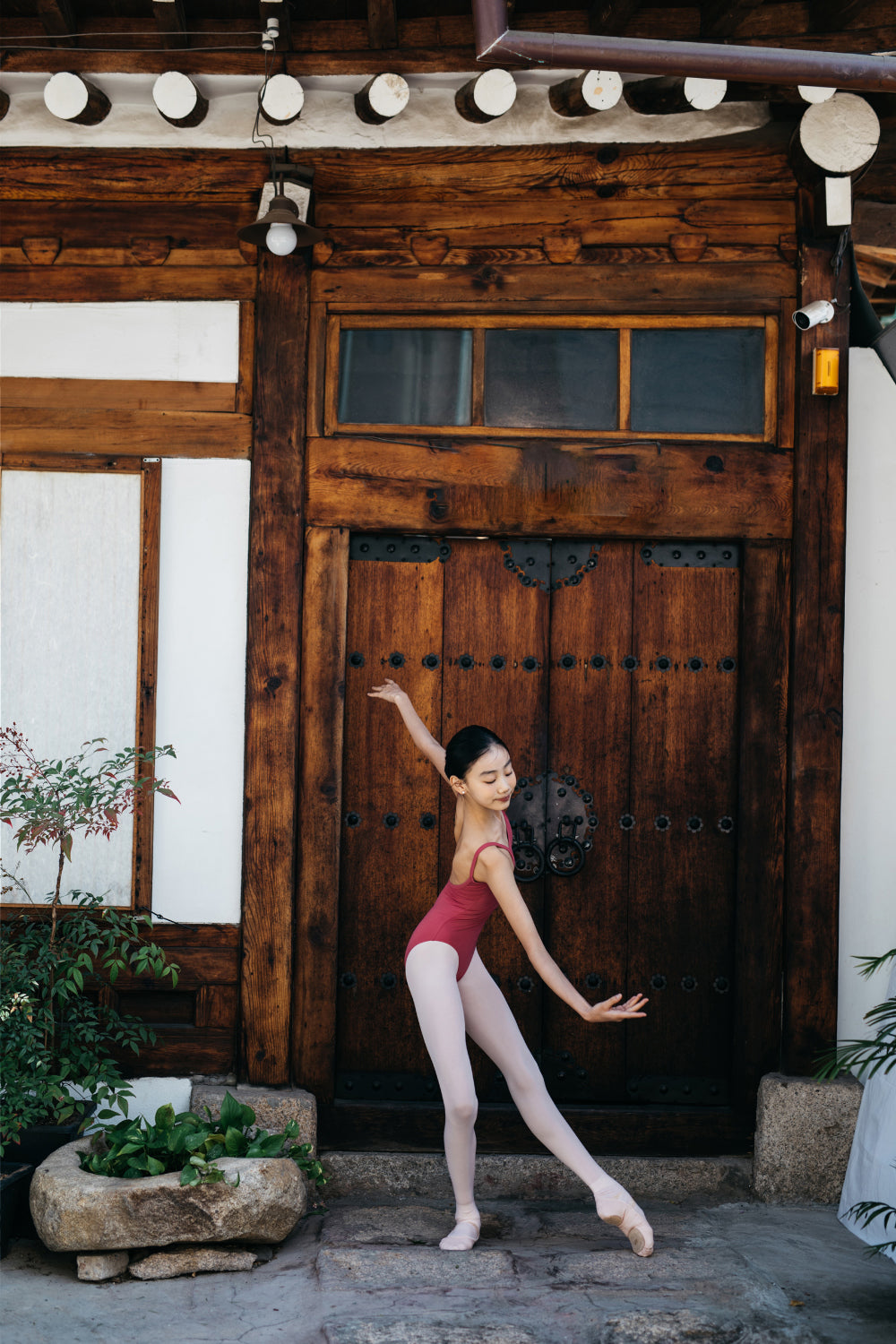 女童深红色芭蕾舞连体衣