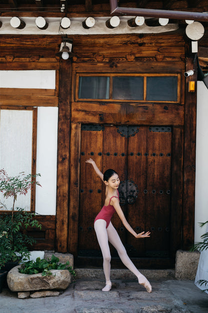 女童深红色芭蕾舞连体衣