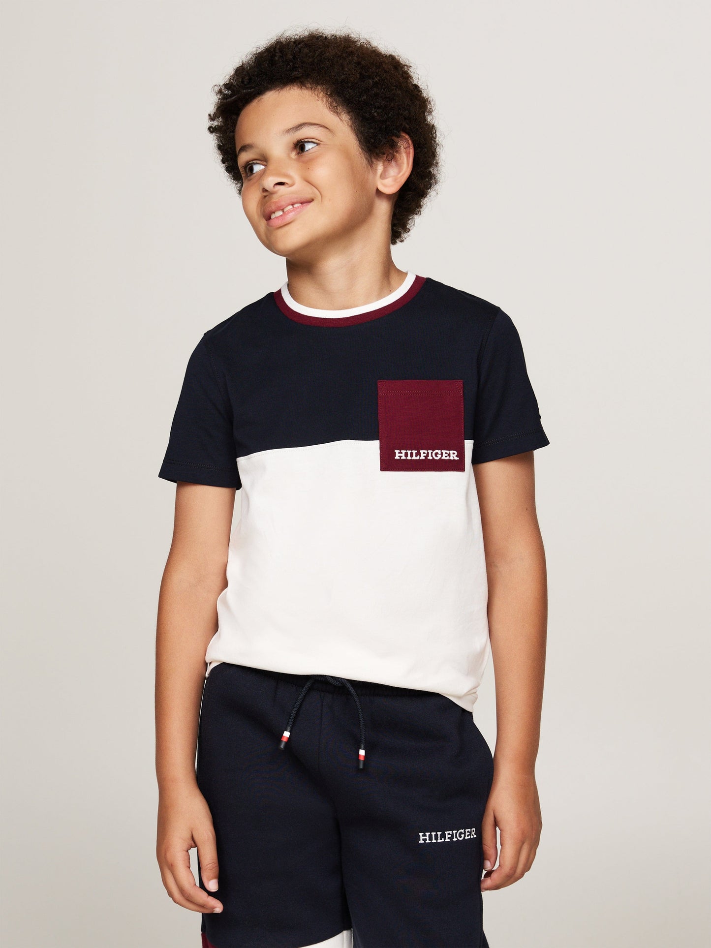Tommy Hilfiger Boys Colourblock Embroidered T-Shirt in Multicolour