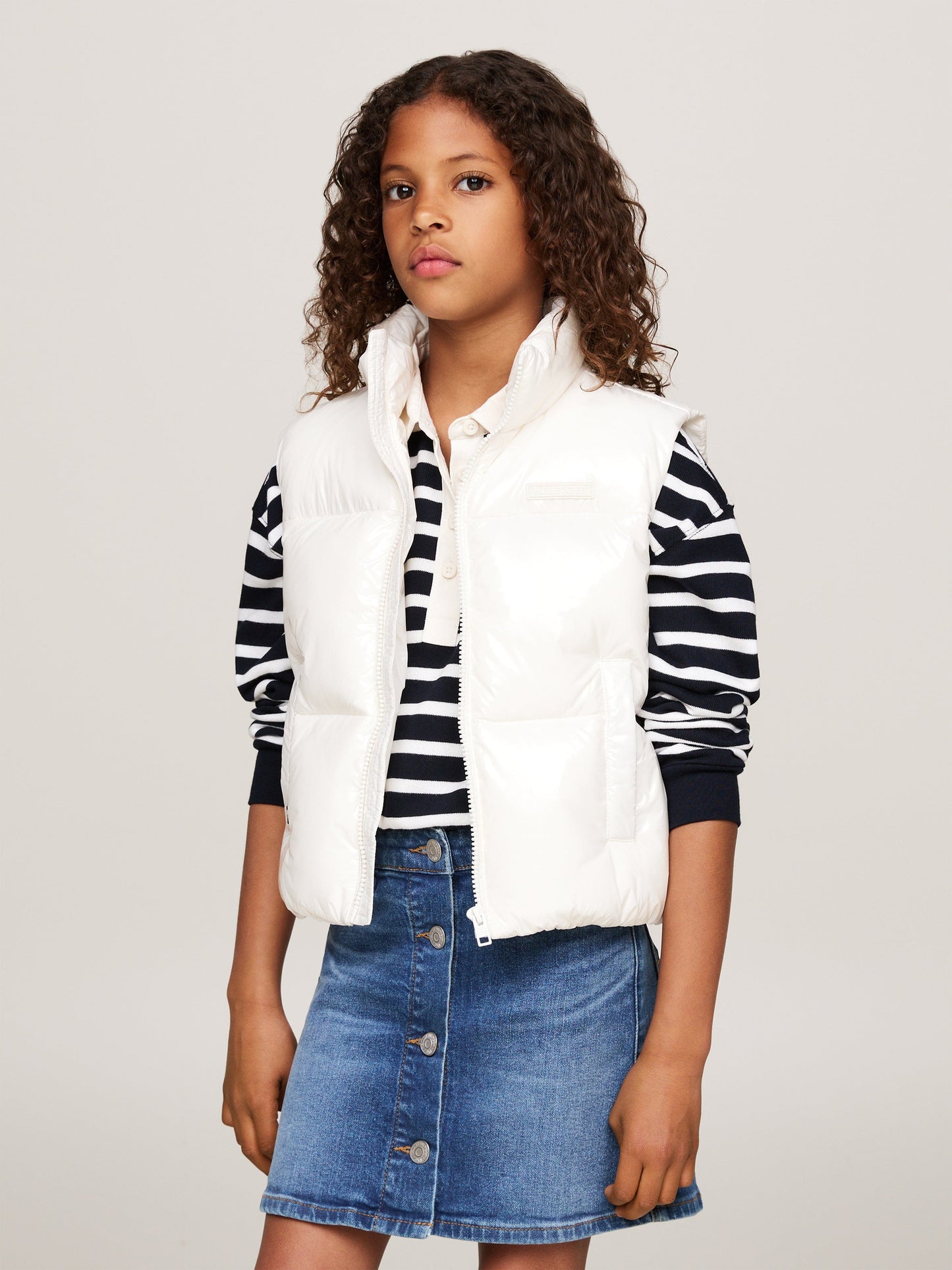 Tommy Hilfiger Girls New York Glossy Puffer Gilet in White
