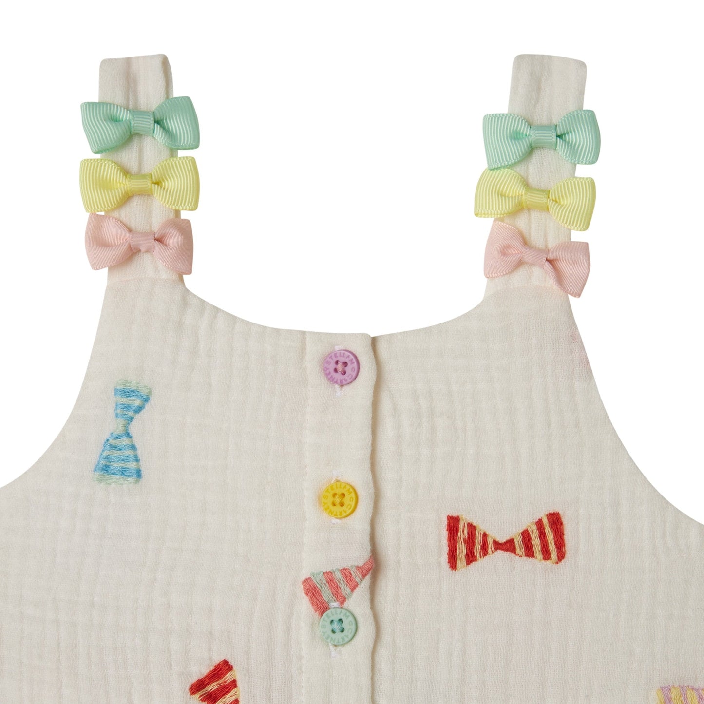 女婴白色刺绣连衣裙套装