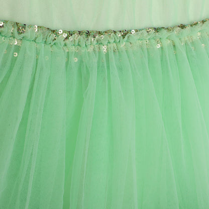 女童绿色连衣裙