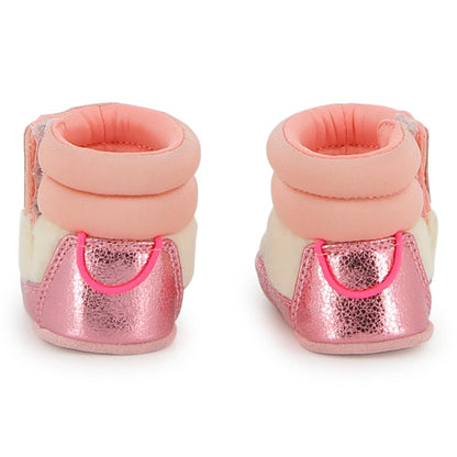 MOONBOOTS