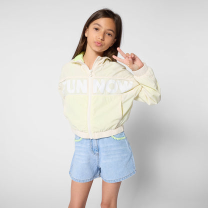 女童浅蓝色牛仔短裤