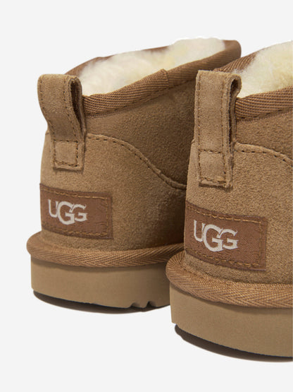 UGG 儿童经典超迷你靴 (棕色)