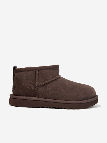 UGG 儿童经典超迷你靴 (棕色)