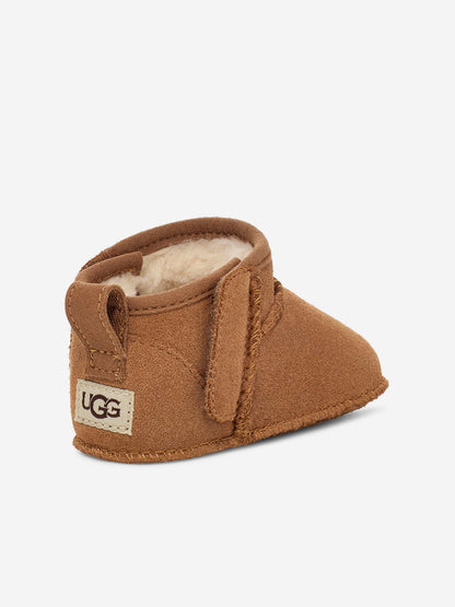 UGG Baby Classic Ultra Mini 靴子（棕色）