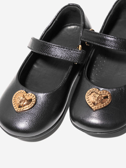 Versace 女童心形徽标鞋（黑色）
