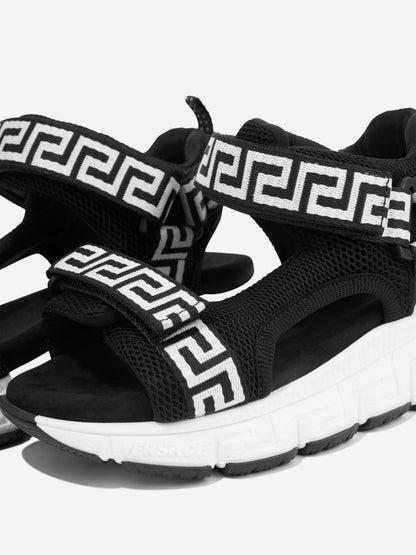 Versace Kids Greca 系带凉鞋（黑色）